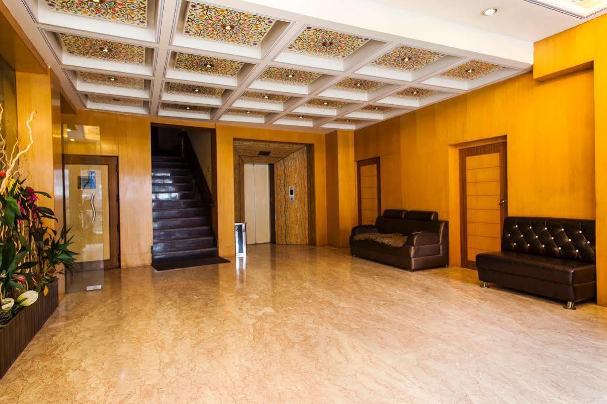 Hotel Sobhraj Ádzsmir Kültér fotó