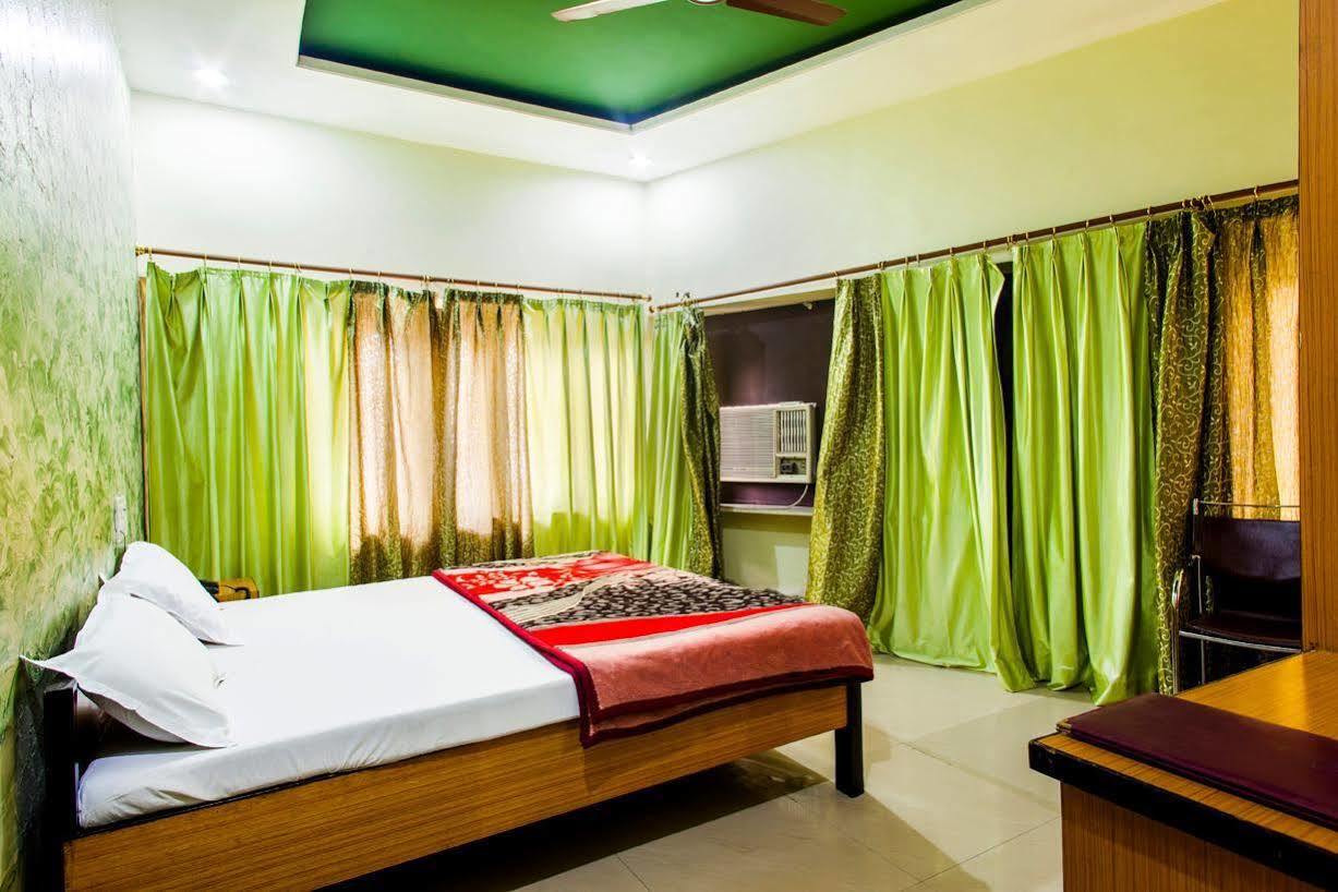 Hotel Sobhraj Ádzsmir Kültér fotó