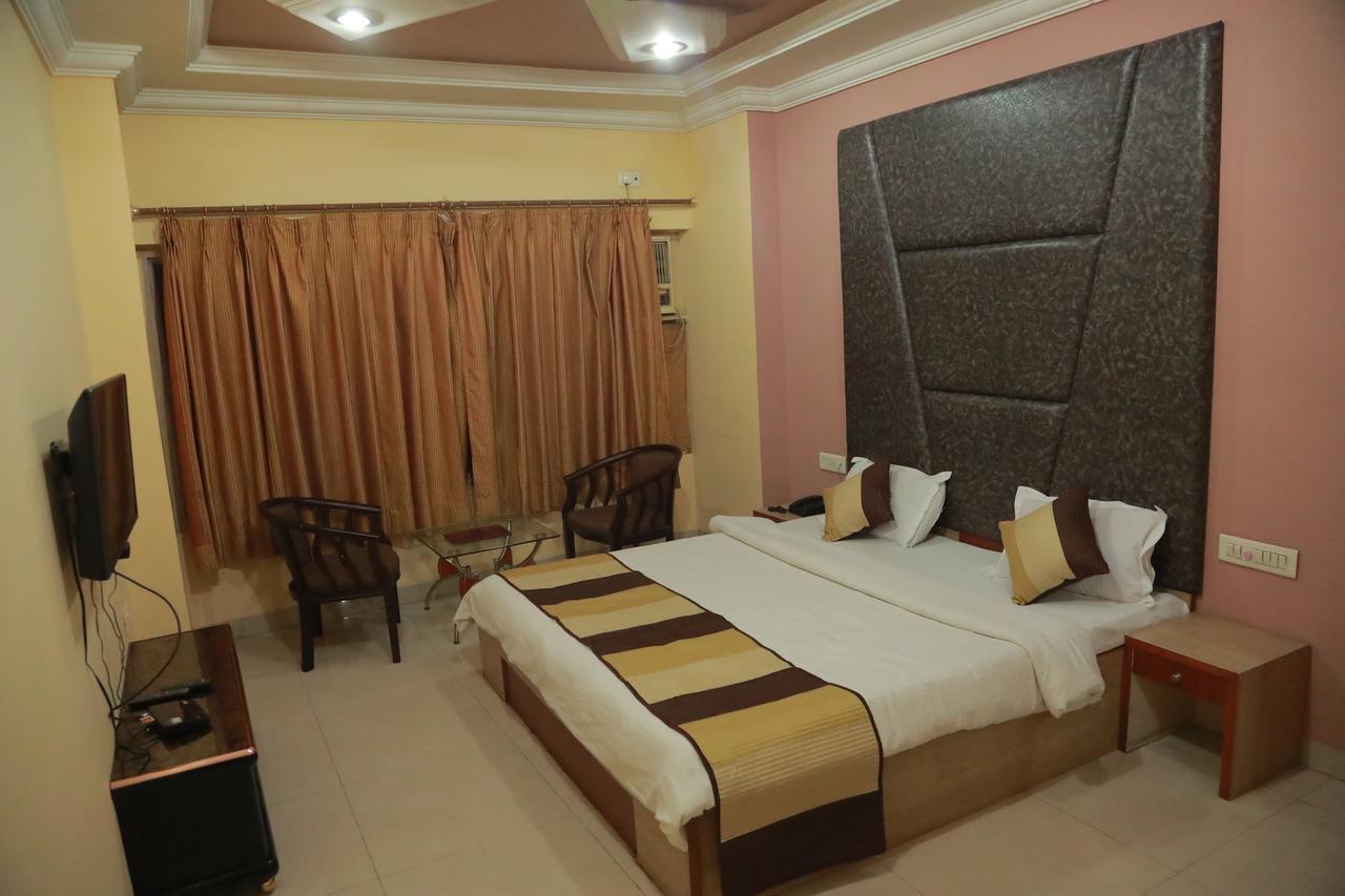 Hotel Sobhraj Ádzsmir Kültér fotó