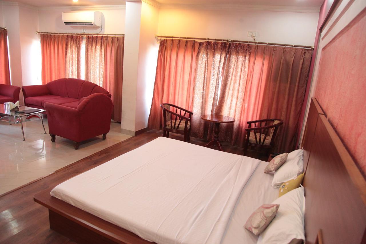 Hotel Sobhraj Ádzsmir Kültér fotó